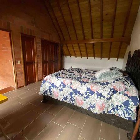 Villa Hermosa Casa , Con Parqueadero En Rionegro Cerca Al Aeropuerto Extérieur photo