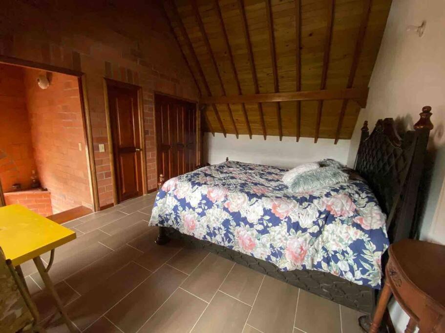 Villa Hermosa Casa , Con Parqueadero En Rionegro Cerca Al Aeropuerto Extérieur photo