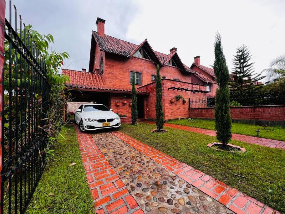 Villa Hermosa Casa , Con Parqueadero En Rionegro Cerca Al Aeropuerto Extérieur photo
