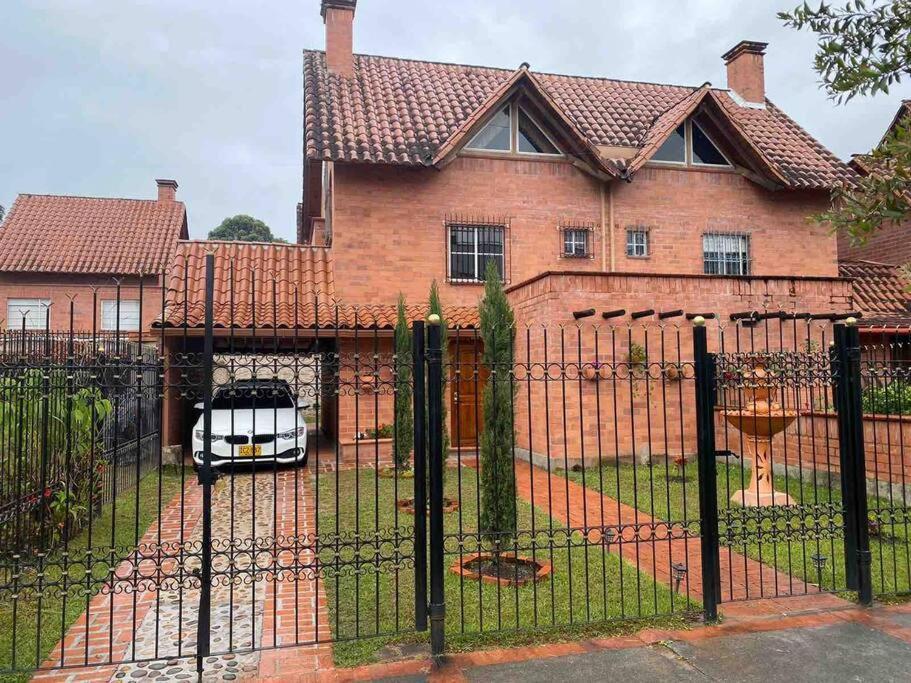 Villa Hermosa Casa , Con Parqueadero En Rionegro Cerca Al Aeropuerto Extérieur photo