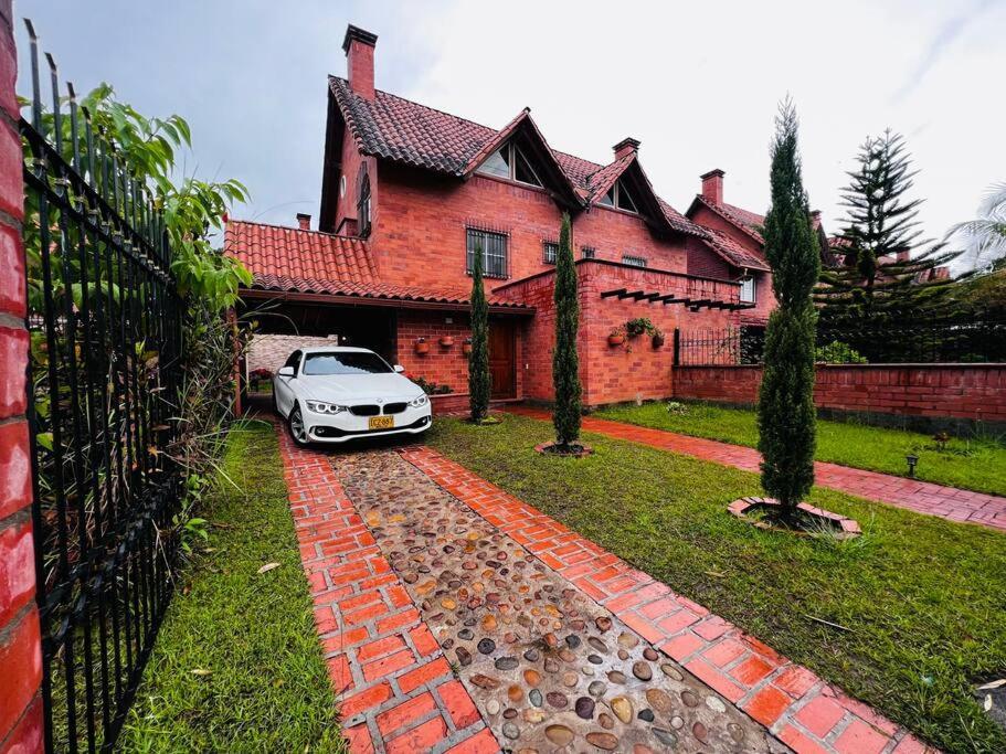Villa Hermosa Casa , Con Parqueadero En Rionegro Cerca Al Aeropuerto Extérieur photo
