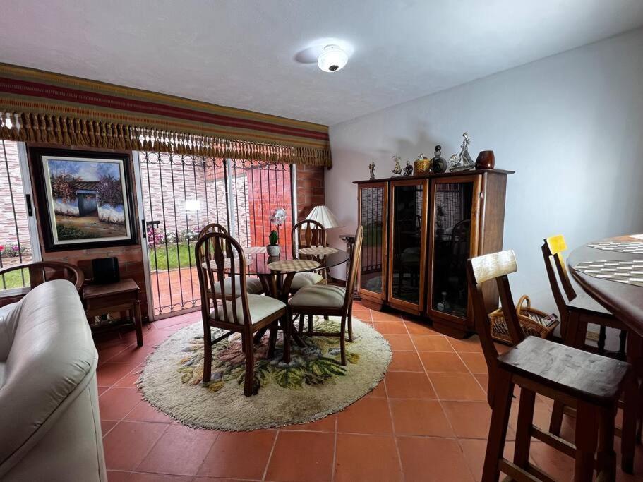 Villa Hermosa Casa , Con Parqueadero En Rionegro Cerca Al Aeropuerto Extérieur photo